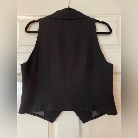 Button up crop vest - Picture 2 of 3